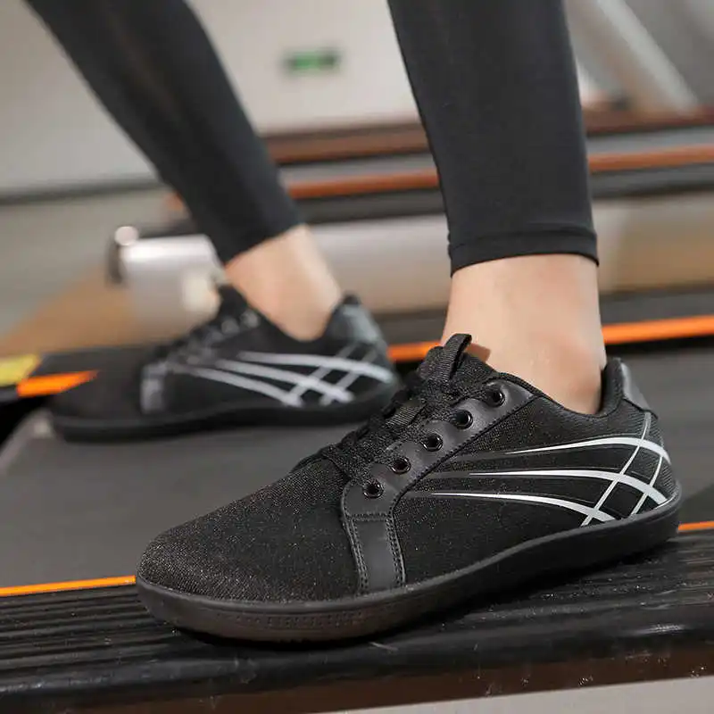 

Round Foot Zimni Gym Shoes And Bodybuilding Training Sneakers 46 Moccasins Man Sports Dropshiping Teniss Different