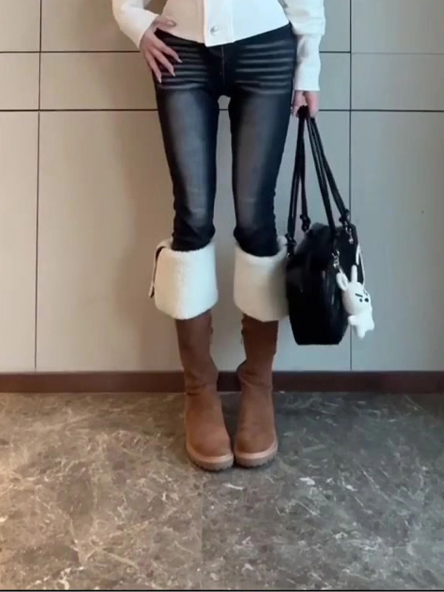 Mulheres Slim Fit Nove Quentes Fce Forrado Denim Jeans Outono Inverno Cintura Baixa Distrar Cor Pura Mid Stretch Design Chinês