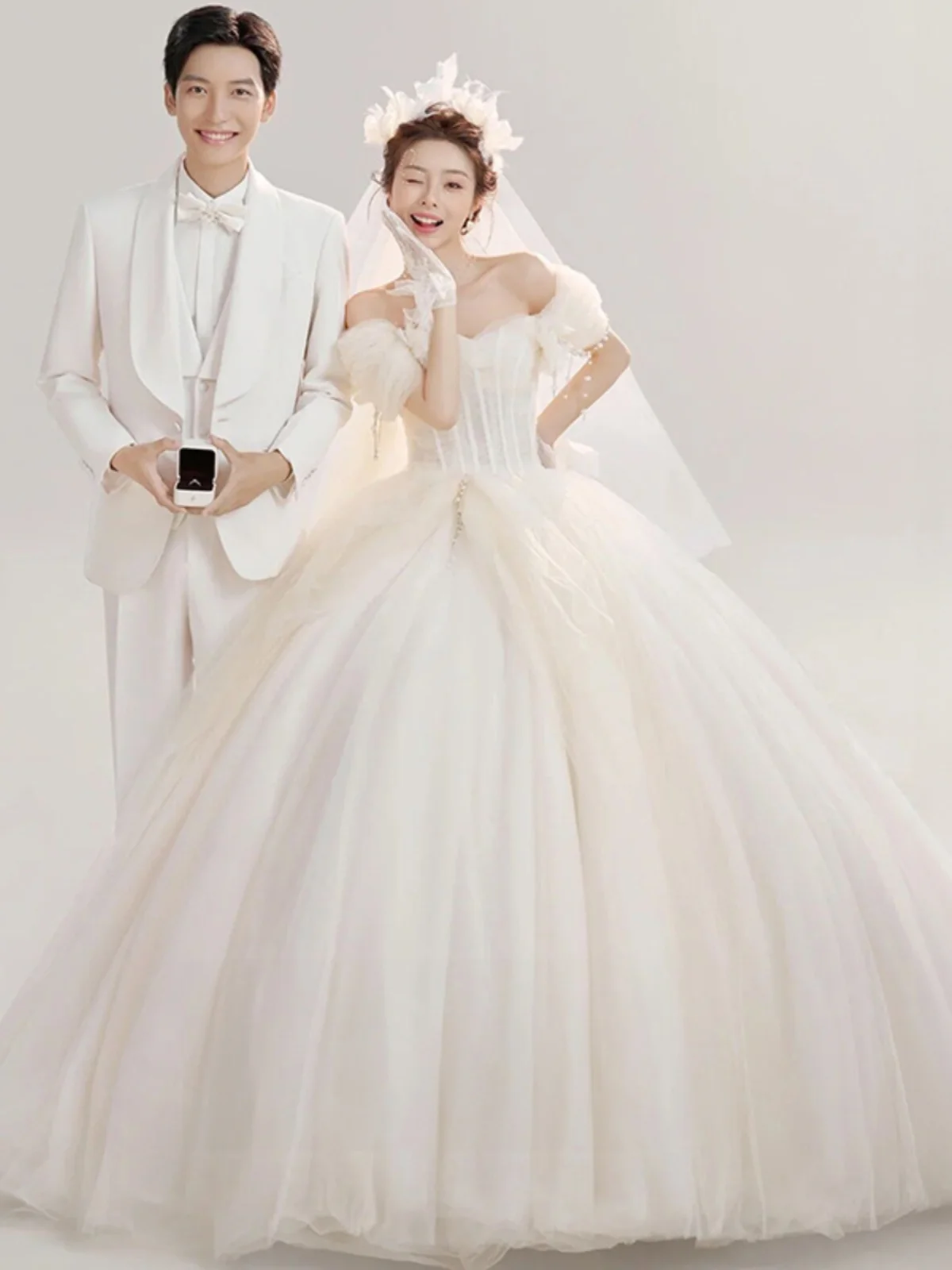 

Elegant Simple High Waist Wedding Dress Princess Style Fairy Tale Bridal Gown A-Line Skirt Polyester Fabric Sweet Style