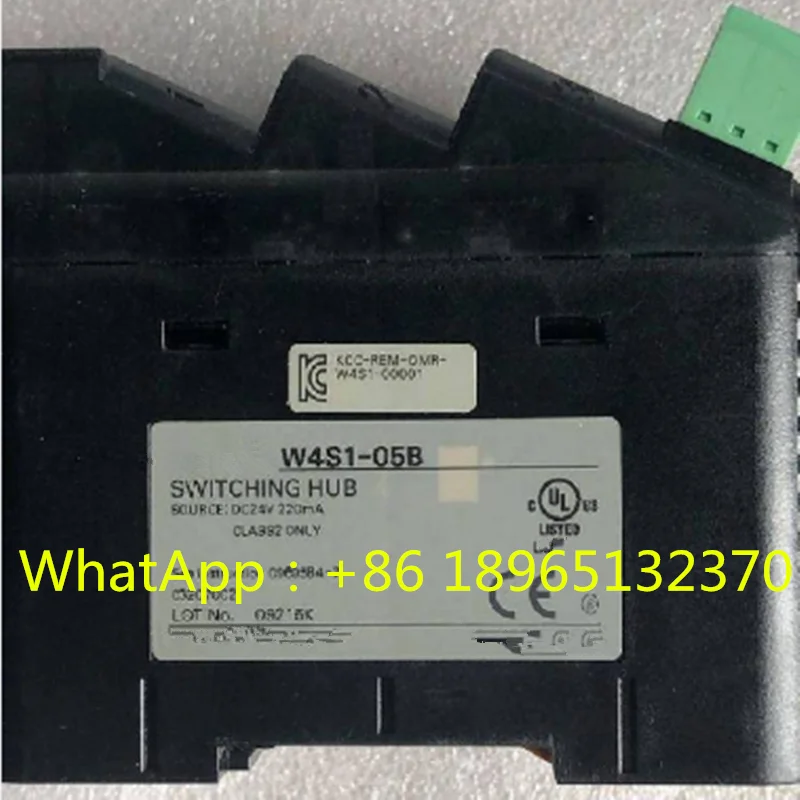 

W4S1-03B W4S103B W4S1-05B W4S105B W4S1-05C W4S105C W4S1-05D W4S105D New Original Industrial Switched Hub