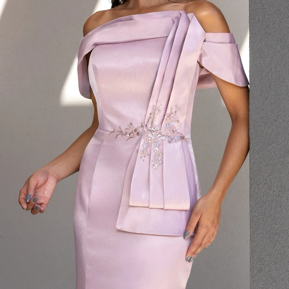 Maßgeschneiderte Meerjungfrau-Abendkleider, bodenlang, schulterfrei, ärmelloses Abendkleid, modisches, drapiertes Partykleid mit Falten und Pailletten