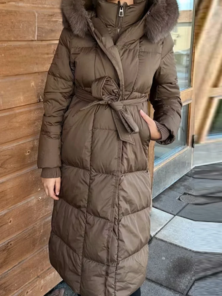 الفراء سترة قطن الشتاء النساء الأسود بطة أسفل السترات خفيفة للغاية الدافئة طويلة سترات الثعلب الفراء طوق الإناث مقنعين معاطف الثلوج