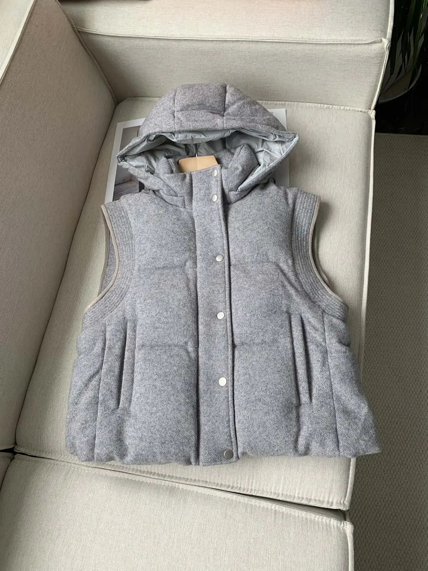 Women Grey Goose Down Vest Autumn Winter Beaded Chain Sleeveless Single Breasted Casual Ladies Knitted Jacket