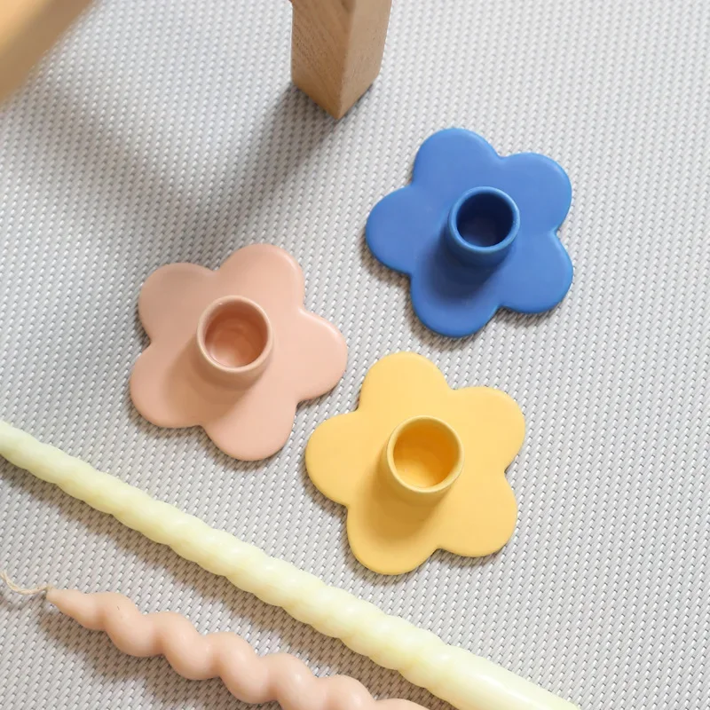 Ceramic Candle Holder Cartoon Flower Shape Candelabrum Storage Desktop Accessories Candlestick Home Decoration Accessories