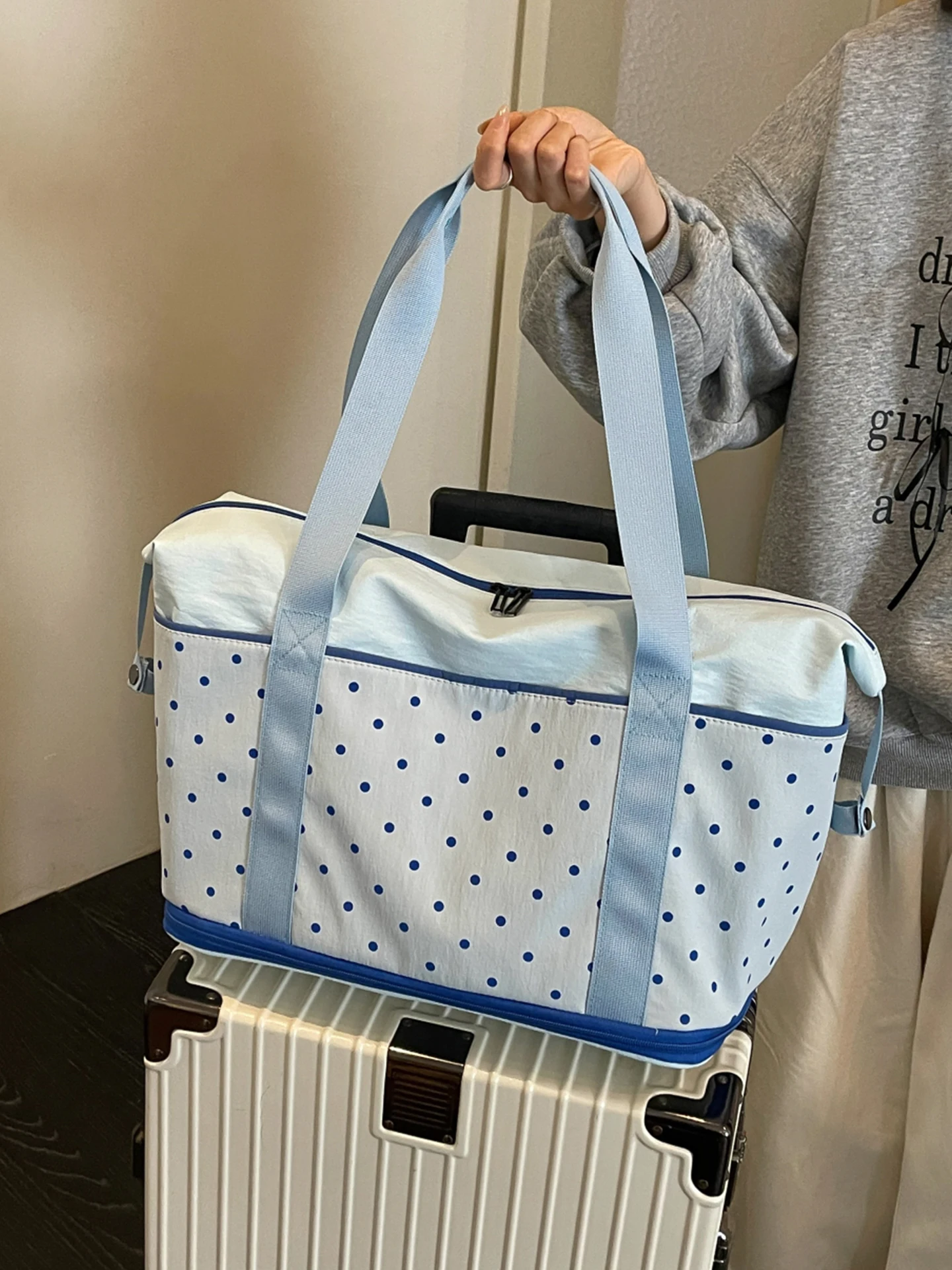 bolsa-de-viaje-ligera-y-compacta-para-mujer-con-diseno-de-puntos-para-deporte-y-fitness-con-compartimento-separado-para-ro