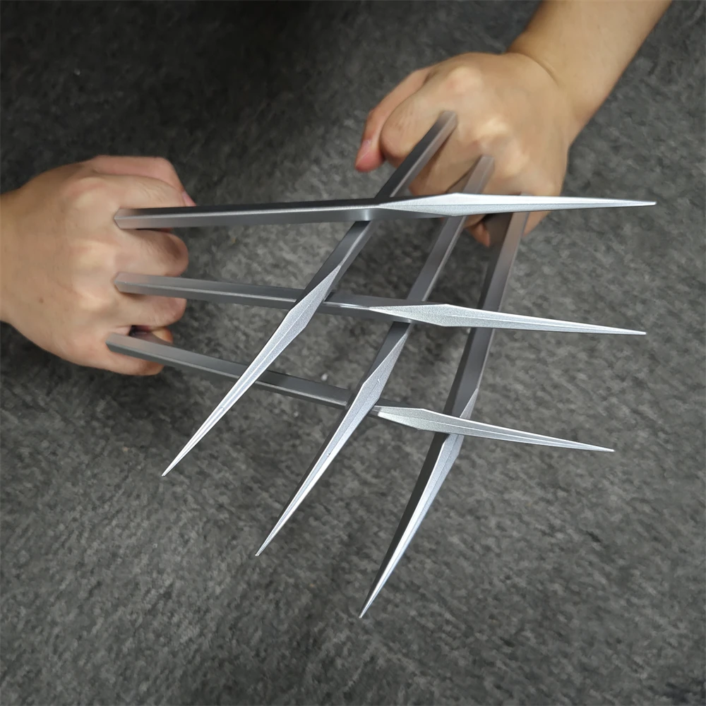 25cm Wolverine Claws Cosplay Superhero James Howlett antiurto realistico plastica lupo artiglio Halloween gioco di ruolo puntelli per feste