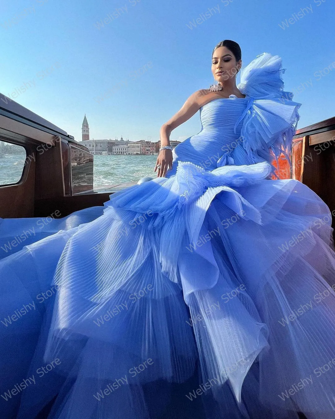 Gorgeous Sky Blue Pleated Tulle Prom Gowns One Shoulder Ruffled Mermaid Dress New Designs Tiered Ruffles Long Tulle Party Gown