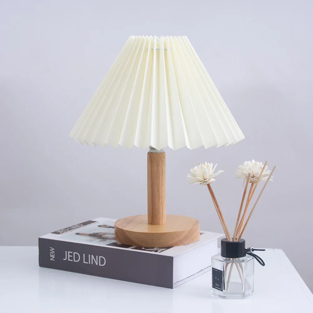 Table Lamp ins Retro Pleated Umbrella Nordic Medieval Korean Master Bedroom Bedside Lamp Wooden Art Drop Shipping