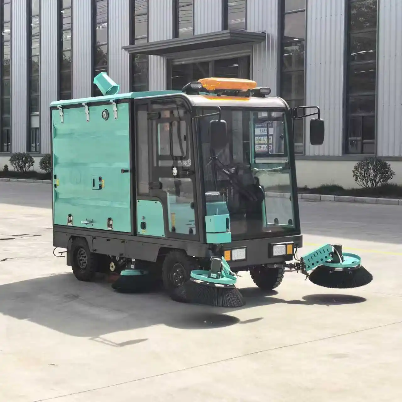 Ride On Enclosed Cabin Electric Street Sweeper Water Spraying Dust Collection Commercial Road Floor Cleaner for Park Airport
