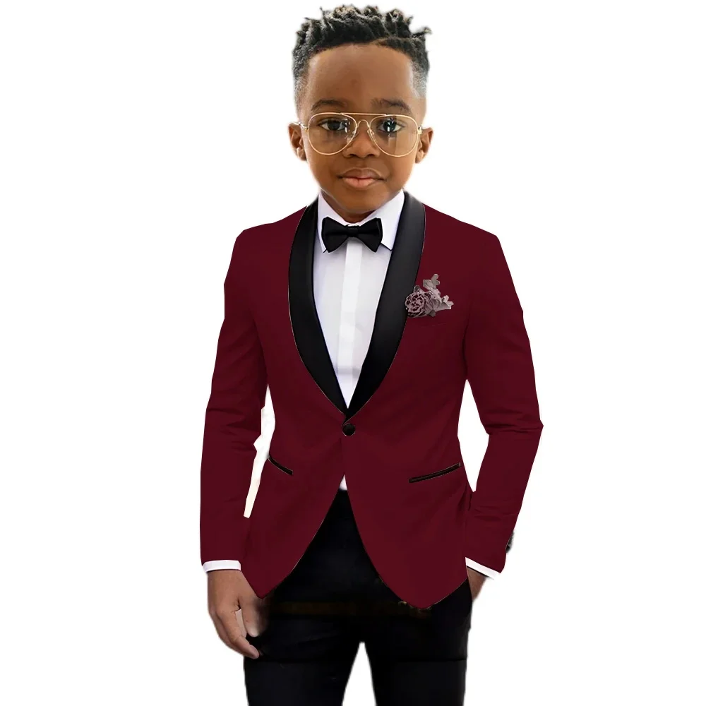 بدلة سهرة بيضاء أنيقة للأولاد مع طية صدر شال أسود لحفلات الزفاف وحفلات أعياد الميلاد طقم بدلة للأولاد أداء البيانو طقم بدلة للأولاد