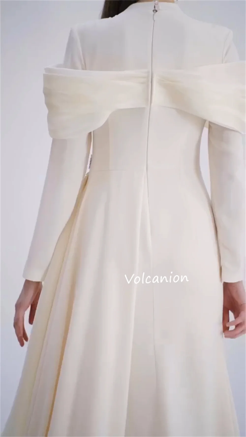 Jersey Malam Formal Kustom Gaun Panjang Kerah Tinggi A-line Manik-manik Berpayet Acara Dipesan Lebih Dahulu Klasik Indah