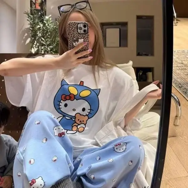 Short Sleeved Hello Kitty Printed T-Shirt Sanrio Women's Summer New Loose Design Versatile Pure Cotton Tops Fun Street Fashion - view 6