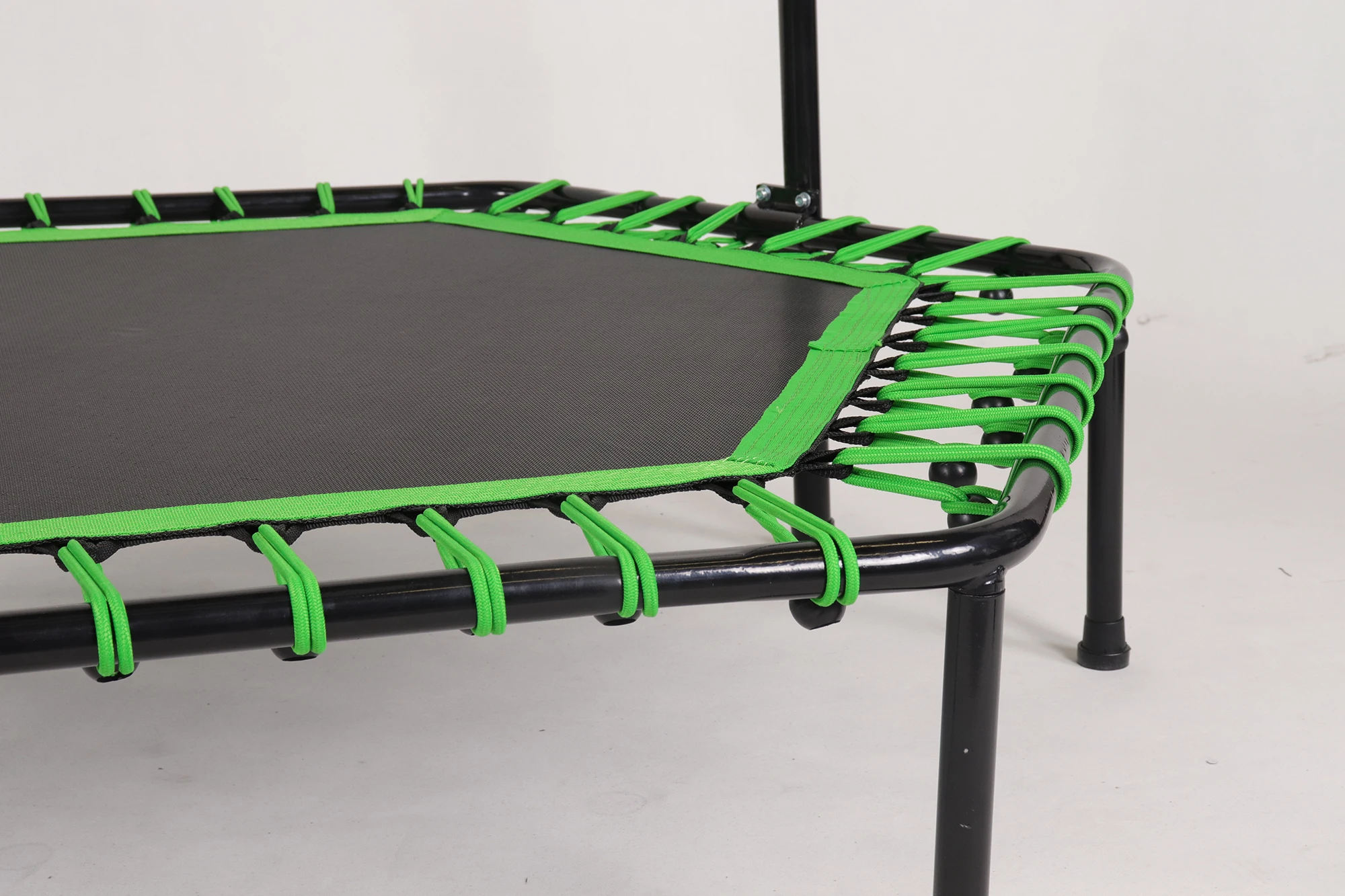 Popular mini wholesale jumping trampoline for fun