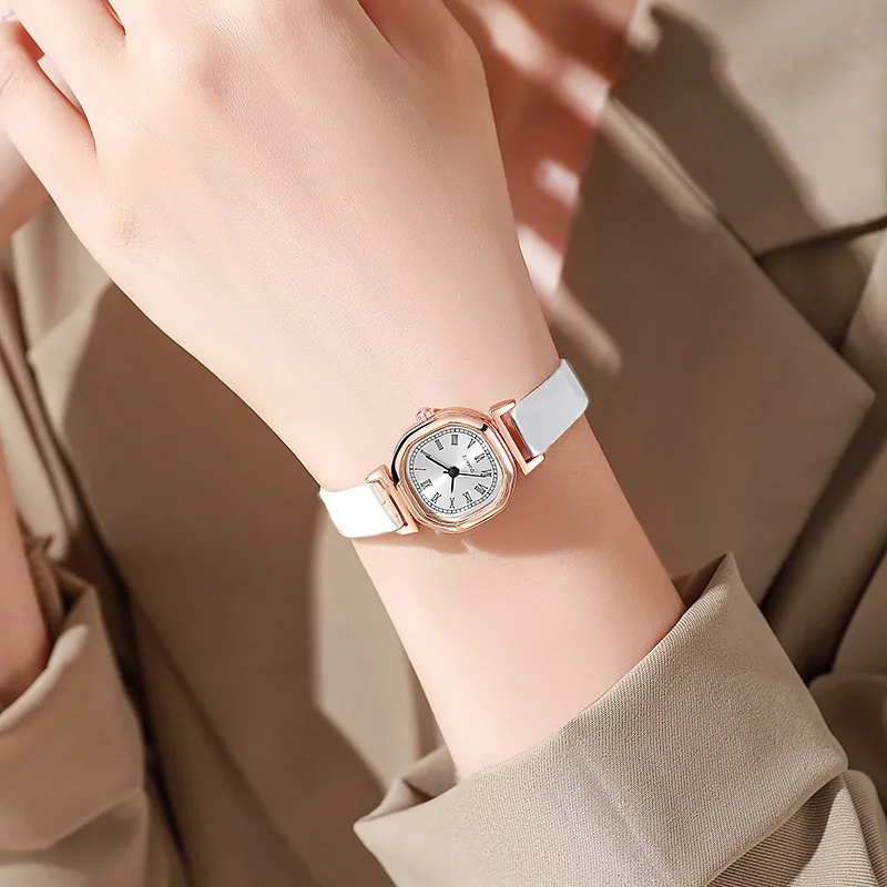 

Женские часы с маленьким квадратным циферблатом, тонкий ремень, женские наручные часы в стиле ретро, элегантные кварцевые часы, женские повседневные часы Relógio Feminino