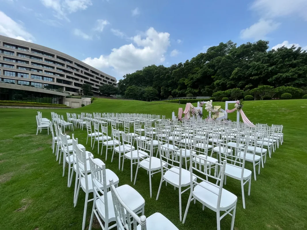 Modern Outdoor Lawn Wedding Chairs Wedding Chairs Banquet Chairs White Gold Hotel Chairs Bamboo Chairs Are Suitable For Wedding