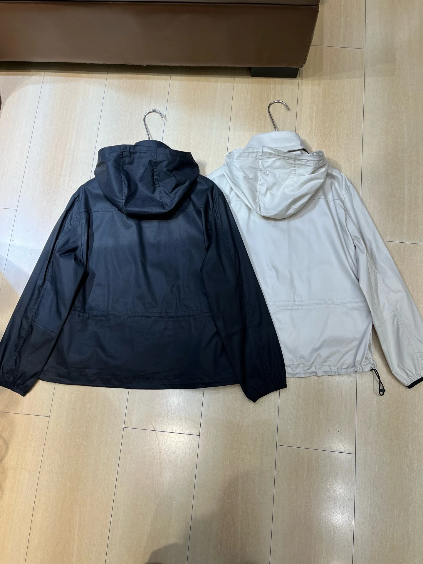 Hooded Windproof Rain Jacket Women Drawstring Hem Pocket Loose Cropped Outdoor Casual Coat