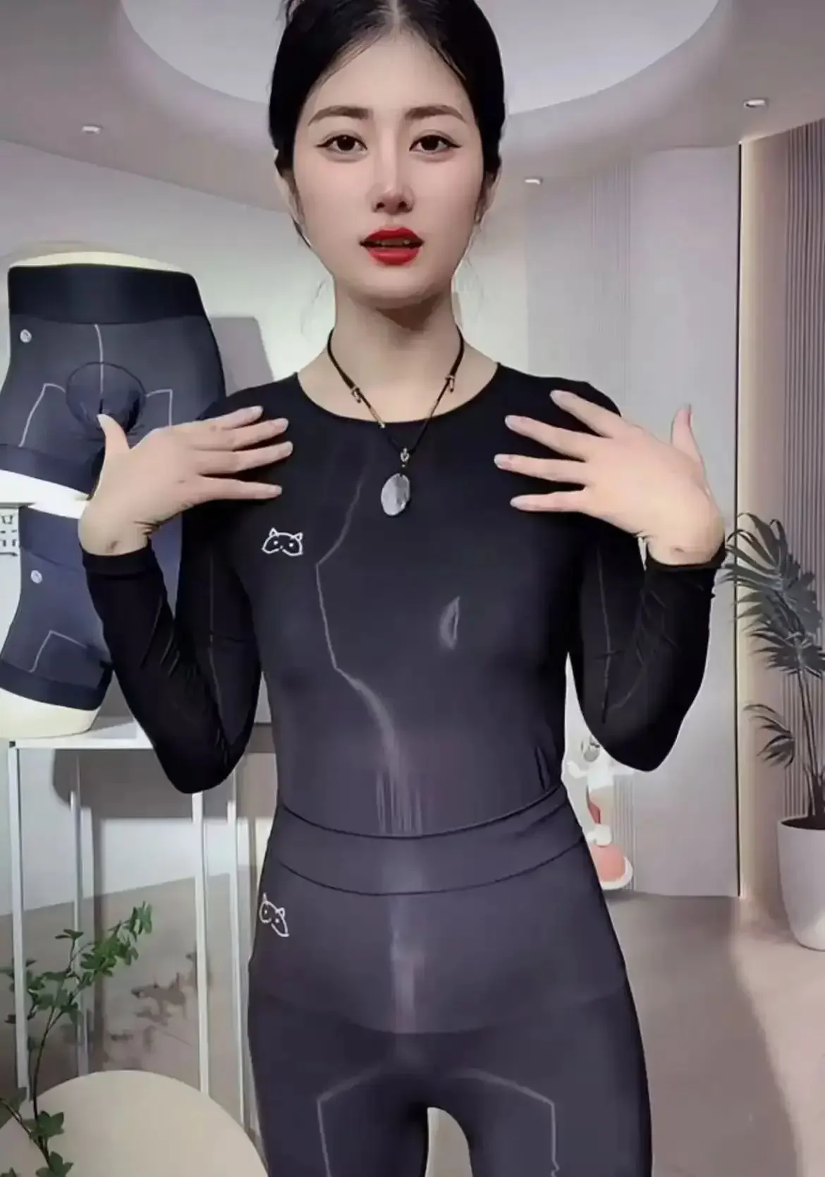 Women's Underwear Bottom Shirt Breathable Comfortable Long Sleeve Slim Fit Basic T-Shirt and Comfortable Highly Elastic Pants