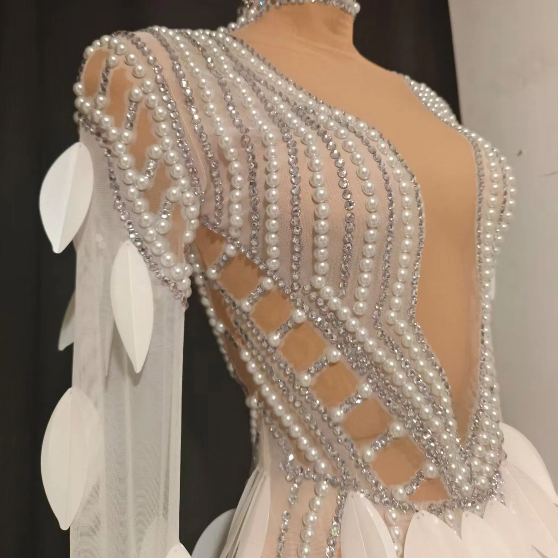 Changer elegante feminino vestido de pérola sexy branco transparente malha em camadas pena vestido longo bar palco desempenho traje vestido de baile