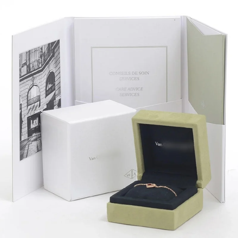 Pulsera de ágata roja en forma de corazón de plata de ley 925 con logotipo VAN: un símbolo perfecto de elegancia y suerte