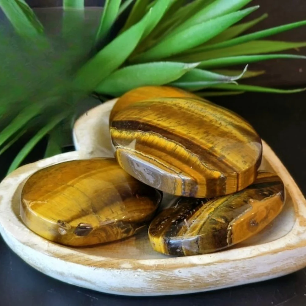 Natural Tiger Eye Palm Stone Polished Oval Crystal Healing Protection Meditation Gift Spiritual Energy Stone Pocket Gemstone