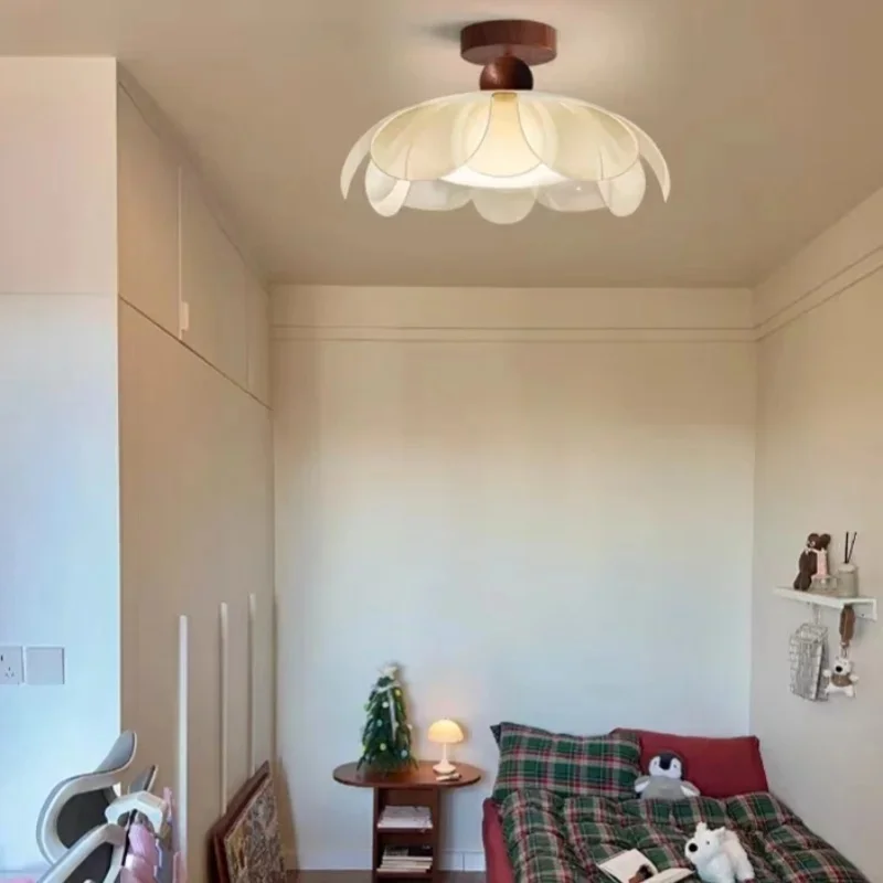French Retro Petal Ceiling Light Nordic Double-layer Acrylic Floral Ceiling Fixture Apartment Cafe Indoor Lighting