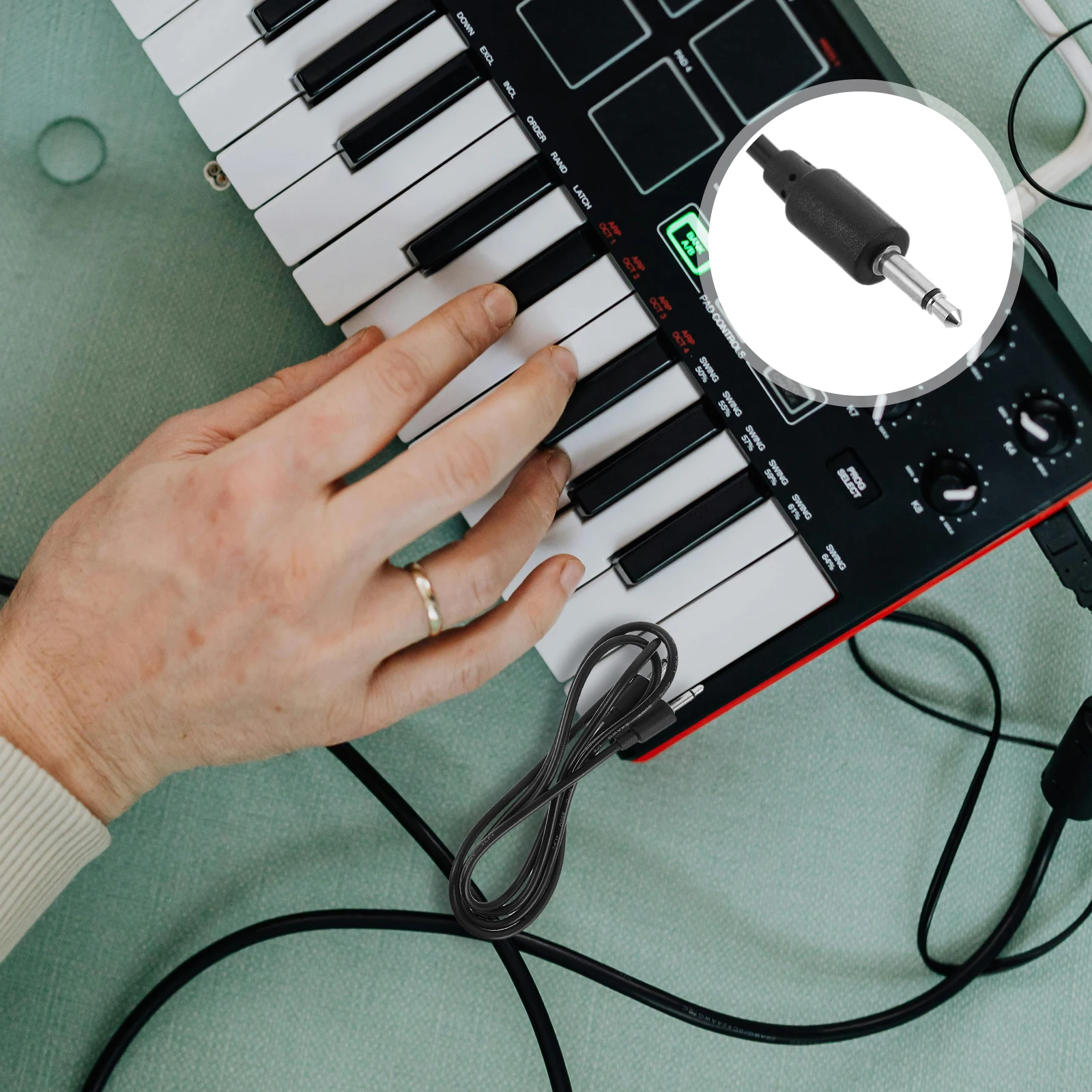 

2Pcs Mono Modular Patch Cables for Synthesizer Professional Grade Signal Transmission Compact Portable Design Ideal for Music