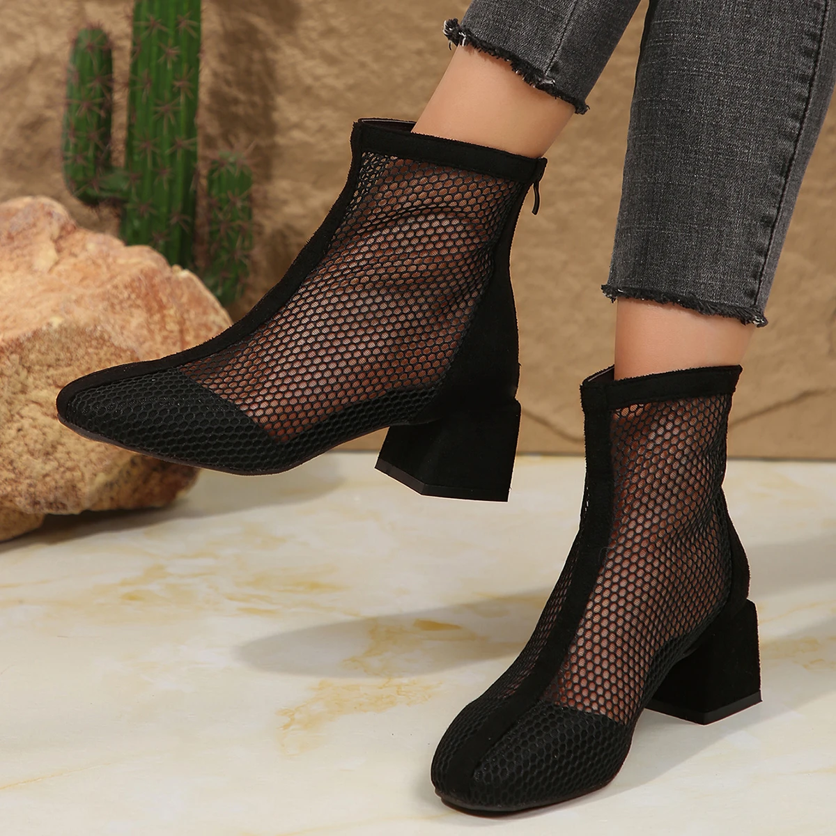 2024 New Spring/Summer Fashion Casual Shoes Zipper Mesh Hollow Breathable Single Shoe Pointed Square Heels Women\'s High Heels