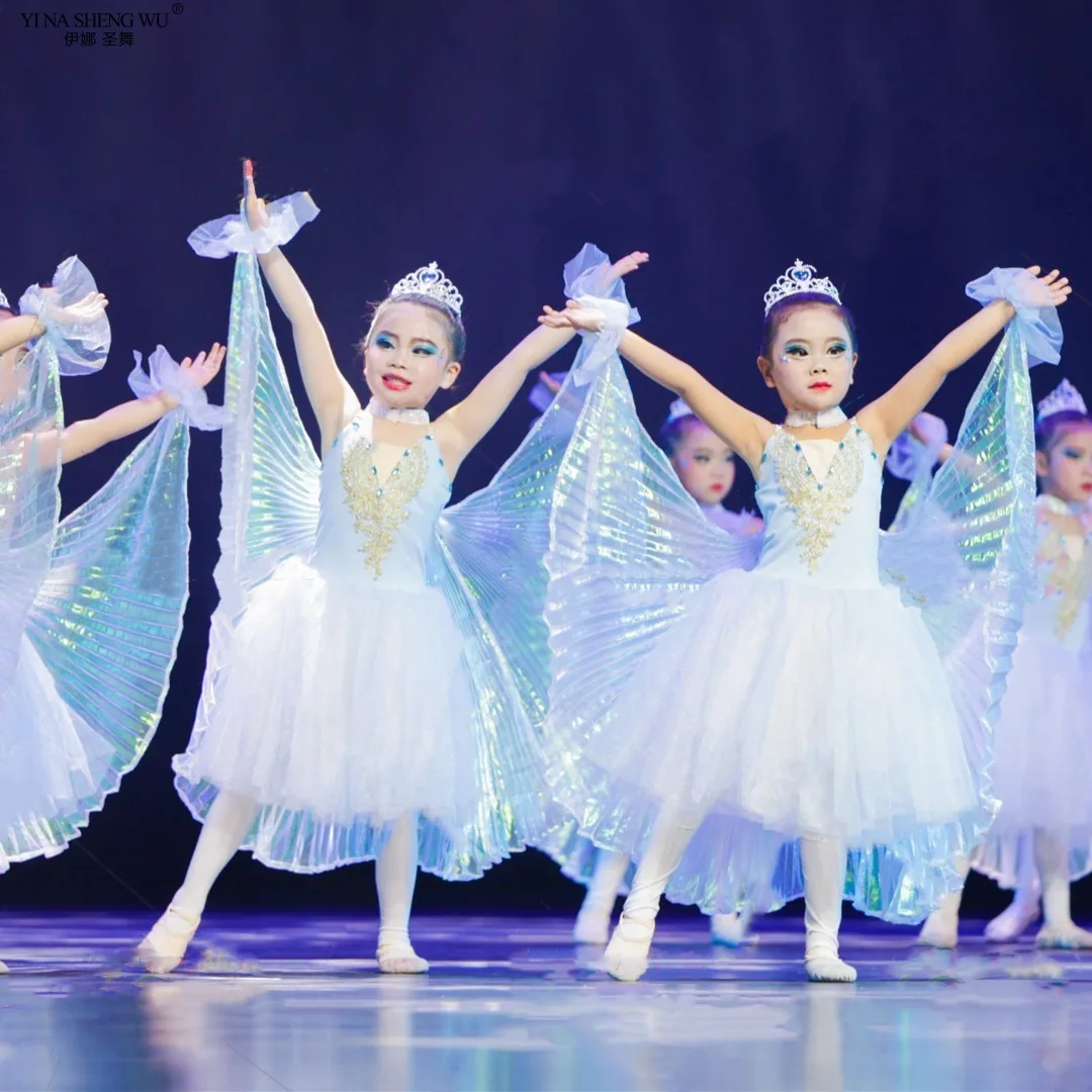 Nieuwe Stijl Kinder Buikdans Vleugel Symfonie Garen Mantel Hand Haak Dance Performance Rekwisieten Transparante Kleur Hangende Nek Vleugels