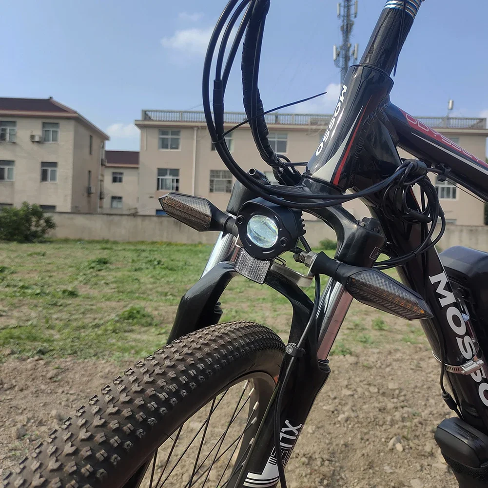

Stable And Secure Mounting Solution For Electric Bicycle Headlight And Rear Light With Stainless Steel Brackets