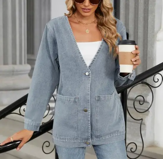 سترة نسائية 2025 ربيع الخريف جديد بلون طويل الأكمام الخامس الرقبة جيب تصميم الشارع الشهير سترة الدنيم فضفاضة غير رسمية #2