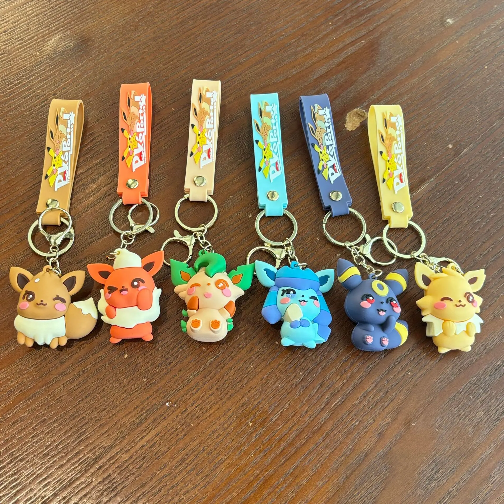 

3-6PSC Pokémon Eevee Family Keychain