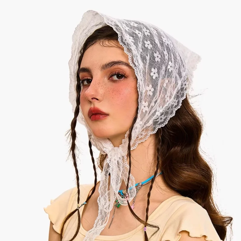 

Lace lace elegant temperament Lace female flowers white sweet triangle scarf light breathable ribbon art travel photo