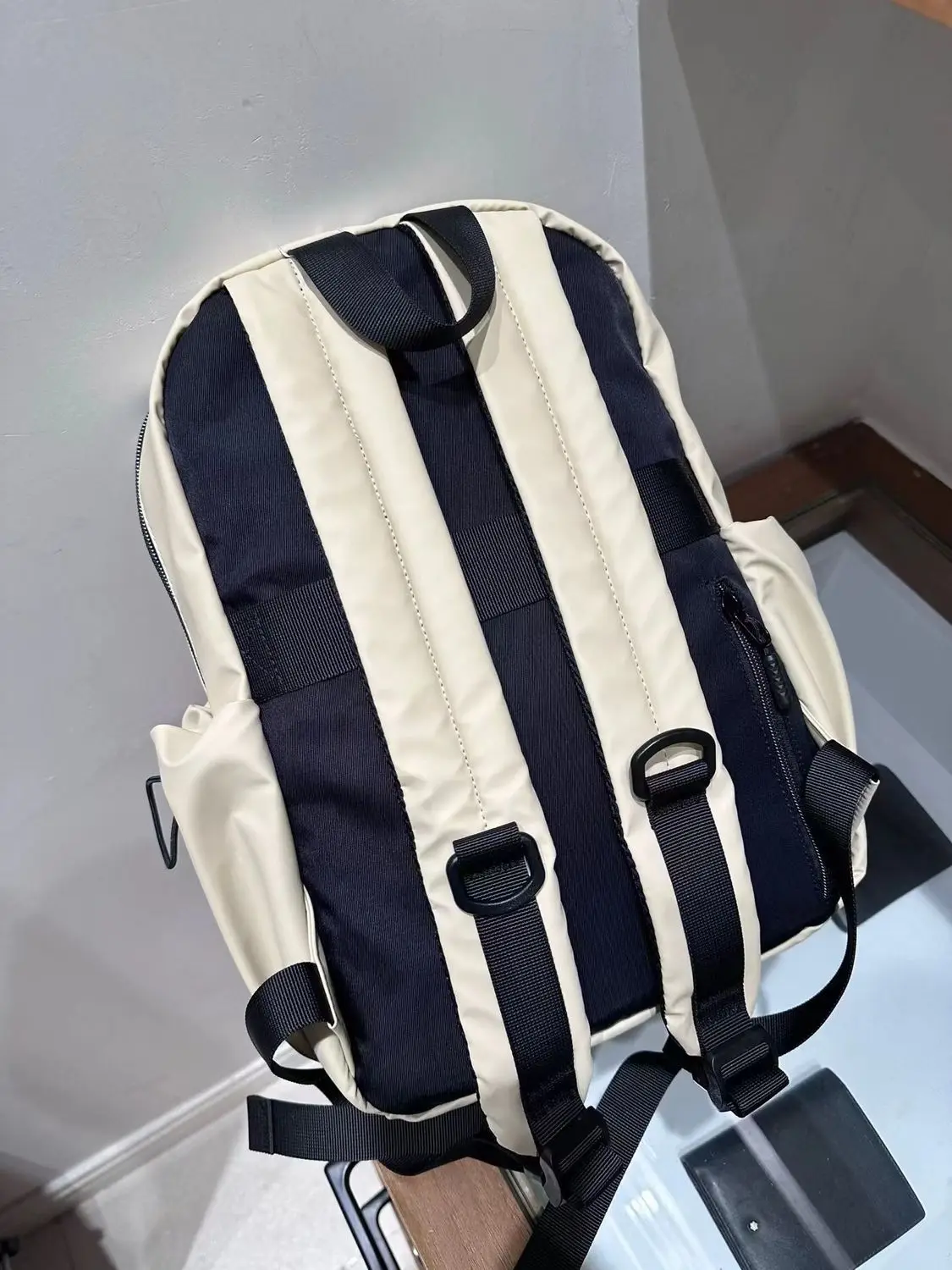 Women’s Backpack Lightweight Large-Capacity Waterproof Diaper Bag Versatile Commuter Travel Daypack for Mom for Mom Casual Use