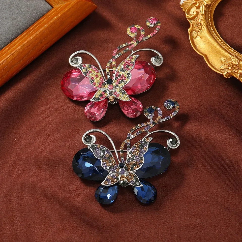 New retro shiny crystal butterfly brooch all rhinestone animal insect pin fashion hundred with accessories jewelry gifts