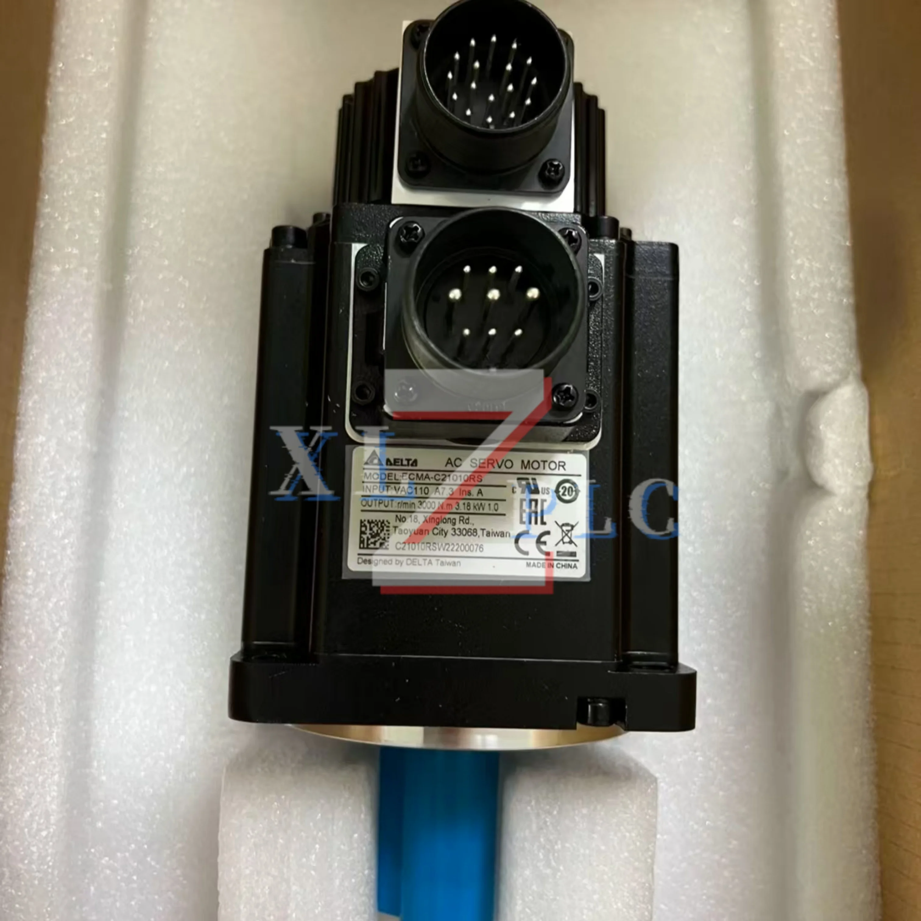 

ECMA-C21010SS Серводвигатель ECMA-C11020RS ECMA-C21010RS новый в наличии