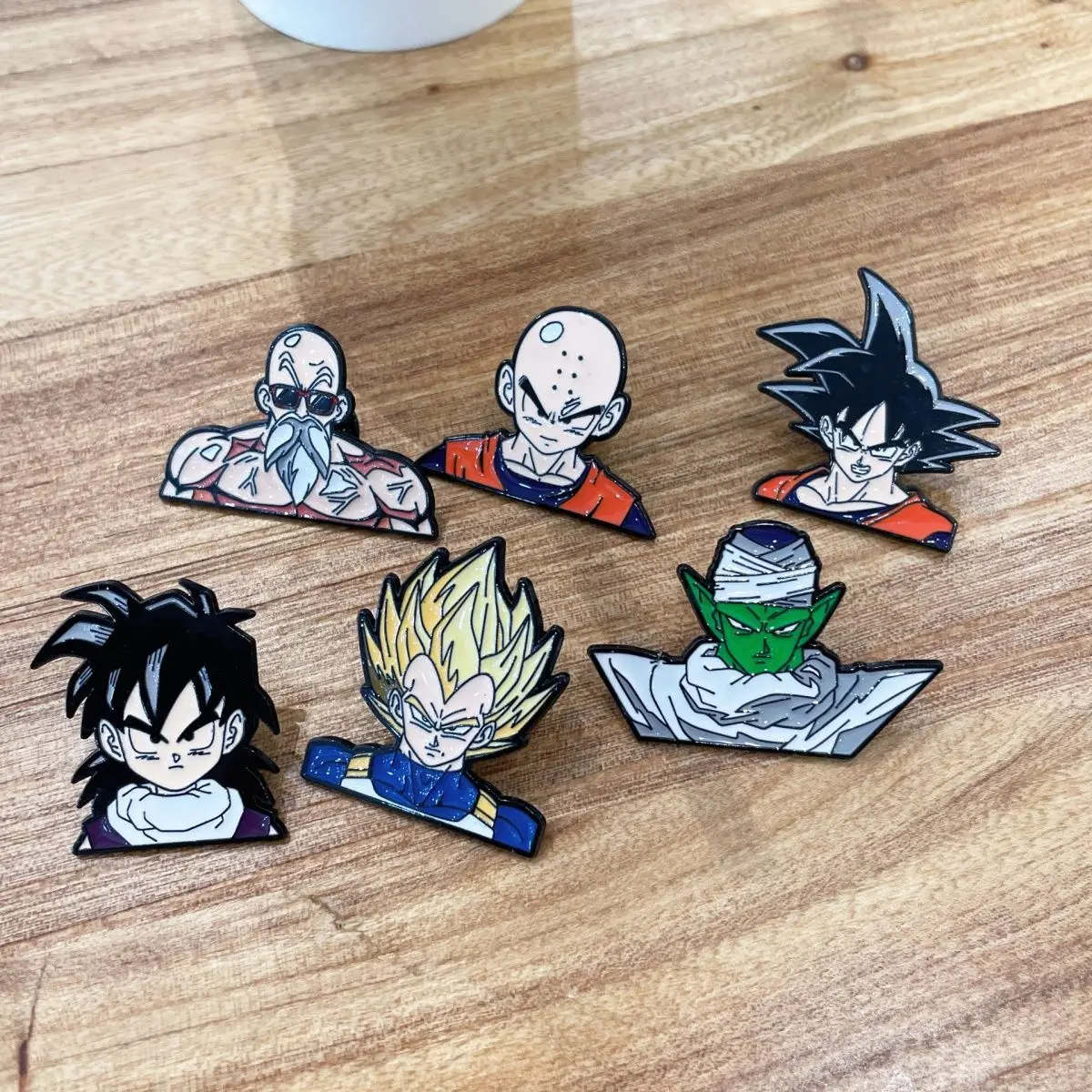 Dragon Ball Goku Abzeichenbrosche, niedliche und stilvolle Cartoon-Brosche, personalisiert, kreativ, Kawaii, langlebig, Geburtstagsgeschenk für Freunde – Detail 3
