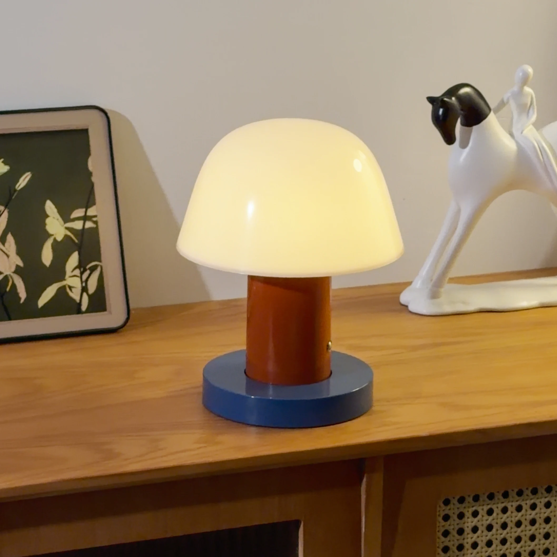 غرفة النوم وغرفة المعيشة وغرفة الطعام في الهواء الطلق مصباح طاولة الفطر القابل لإعادة الشحن LED مفتاح اللمس ضوء ليلي صغير على شكل فطر