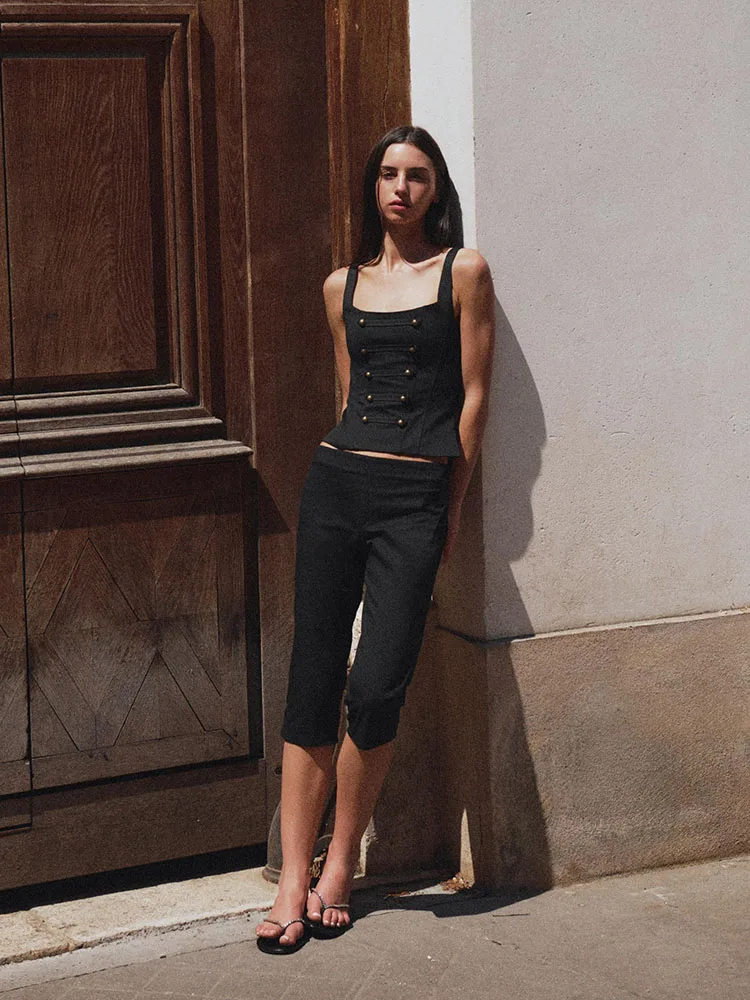 Summer 2026 Women's Fitted Strap Top with Button Decoration New Arrival Short Length Square Collar Sleeveless Chinese Style