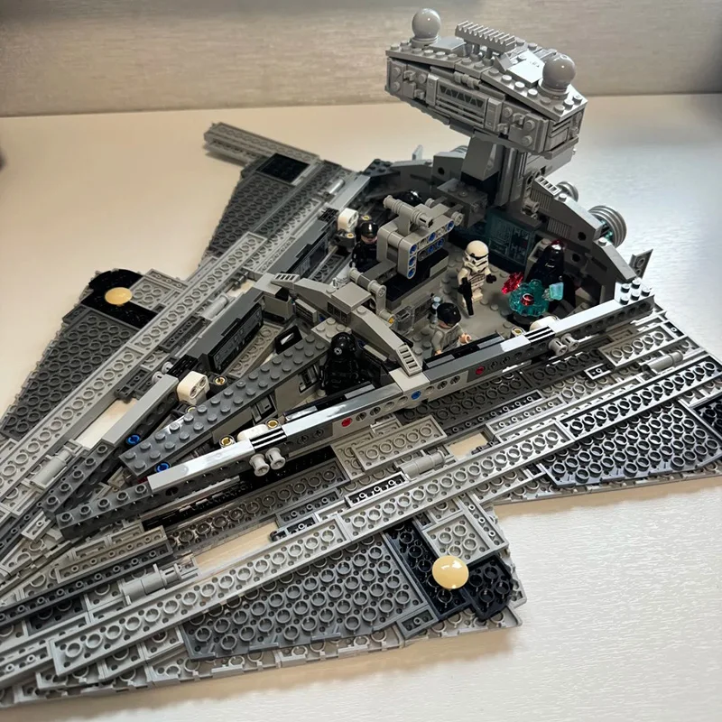 Thumbnail 2 - #60 Toy Spaceships Comparison Guide