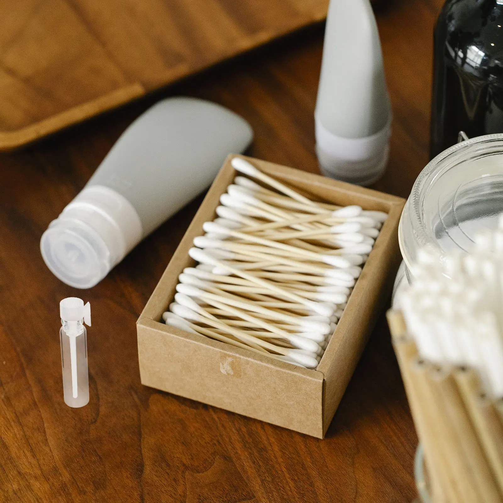 100 pezzi mini bottiglie campione di profumo in vetro tappo per asta in plastica a prova di perdite bottiglie secondarie di olio essenziale riutilizzabili portatili