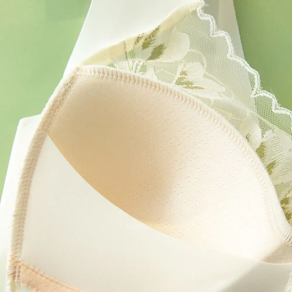 Breathable Plus Size Lace Wireless Bra Close-fitting Shockproof Brassiere for Women Anti-sagging Lingerie Seamless Bras Ladies
