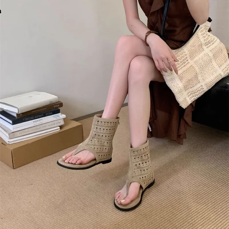 New Summer Clip-toe Sandals for Women's Hollow Breathable Sandals Inside Heightened Roman Shoes for Women's Short Trousers Boots
