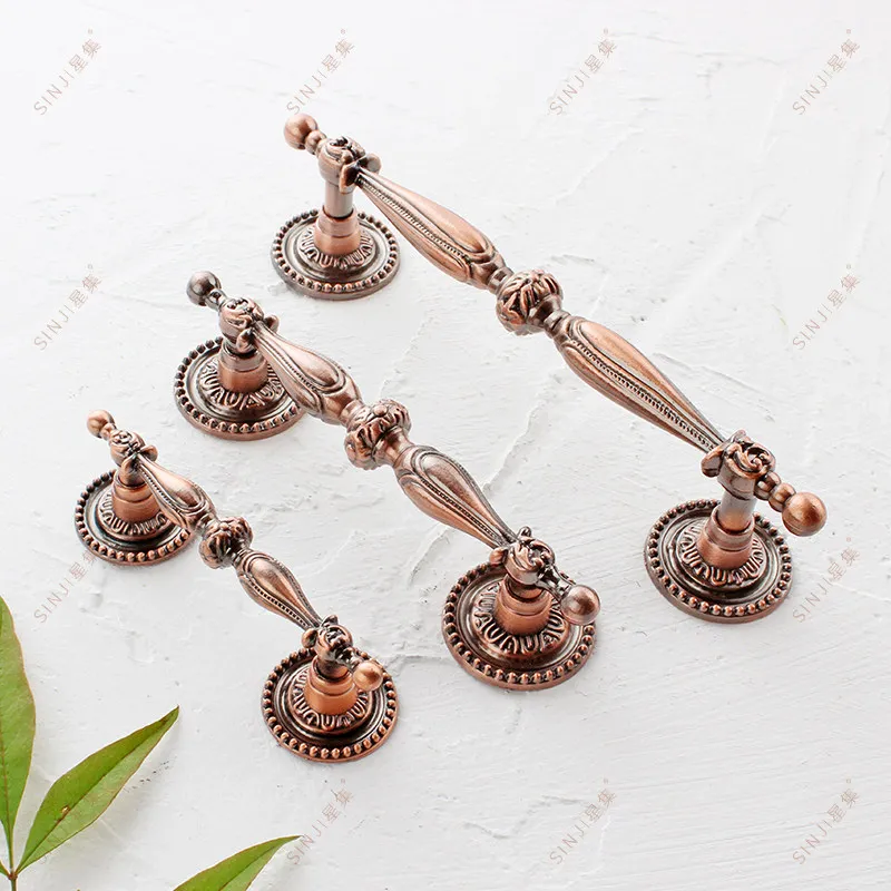 Antique Bronze Cabinet Pull Handle Vintage Wardrobe Kitchen Door Handles Single-Hole Drawer Wine-Cabinet Knobs Furniture Handles