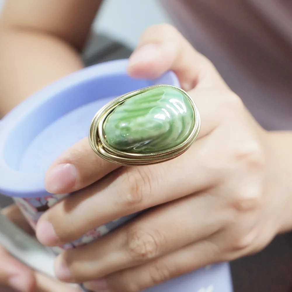 

Hand-Wrapped Wire Cerc Ring Faionable Exaggerated Vintage Court Sle Ring for Women Large Index Finger Accory