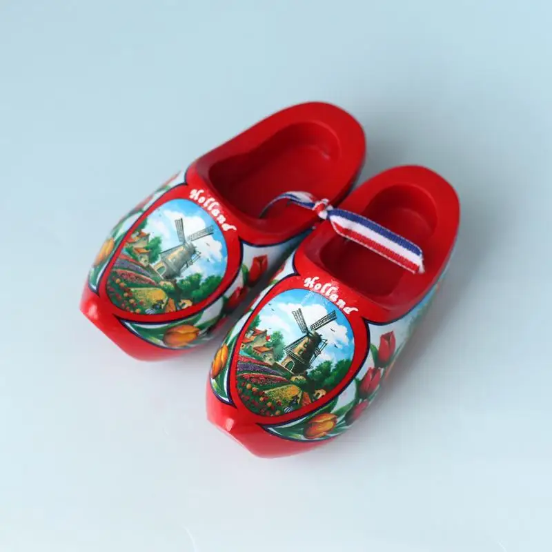 

Dutch specialty boutique windmill pattern 15cm pure wooden double shoe handicraft desktop decoration ornament small gift