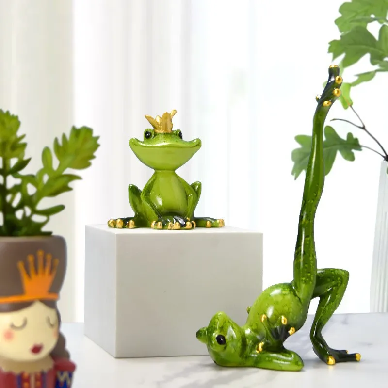 Glass Yoga Frog Ornament Resin Crafts TV Cabinet Wine Cabinet Ornament Graduation Birthday Gift