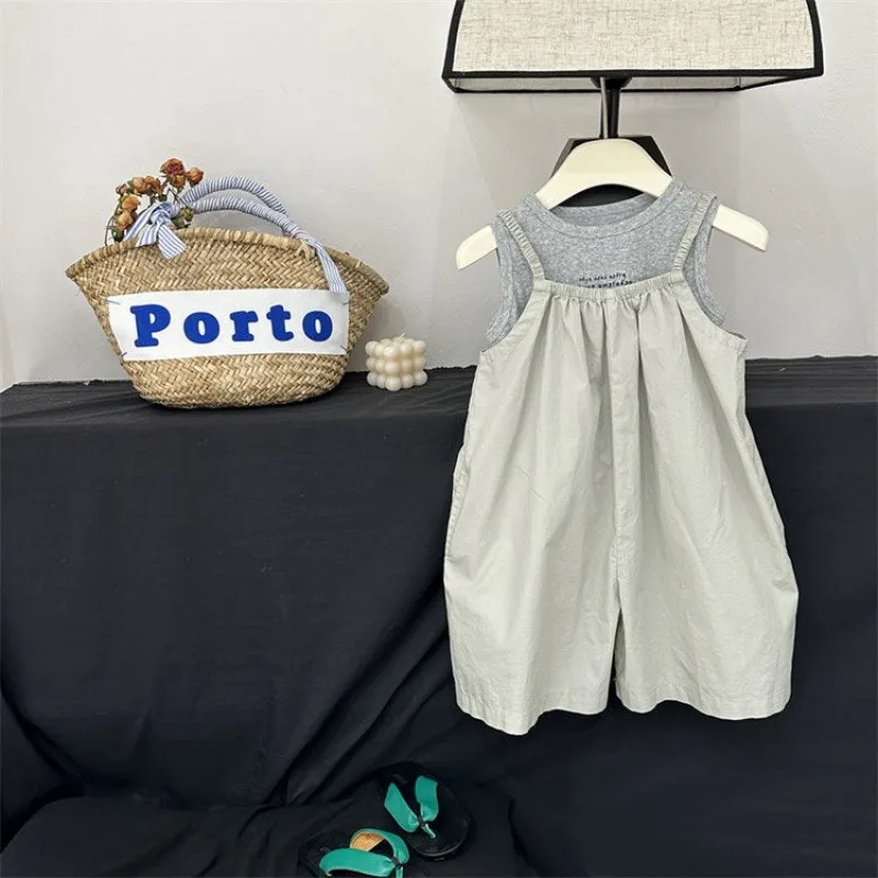 

New girls' summer set casual children's cotton short sleeved top+overalls two-piece set