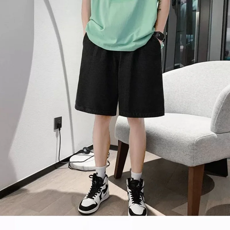2024 New Korean Style Vintage Men's Jeans Summer Loose Men Wide Leg Knee Length Shorts New Washed Fashion Short Denim Pants