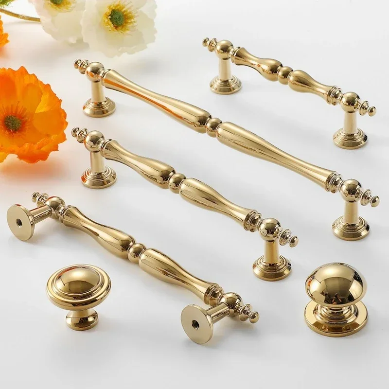 Nordische Massivmessing-Griffe für Möbel, Goldene Luxusknöpfe und Griffe für Küchenschubladen, Kleiderschränke, Kommoden und Schuhschränke – Detail 4