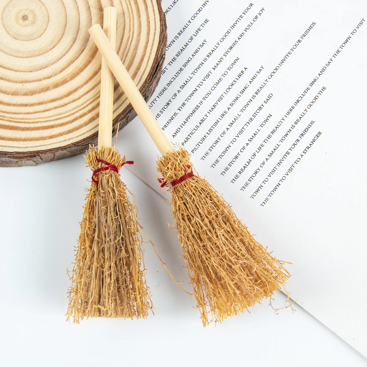 10/20Pcs Mini Broom Red Rope Witch Broom Halloween Party DIY Hanging Ornaments Kids Gift Dollhouse Accessories Props Supplies